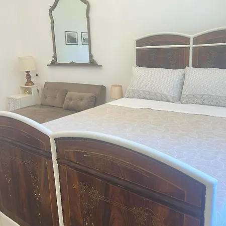 Fior Di Loto - Lungo Po Apartment *